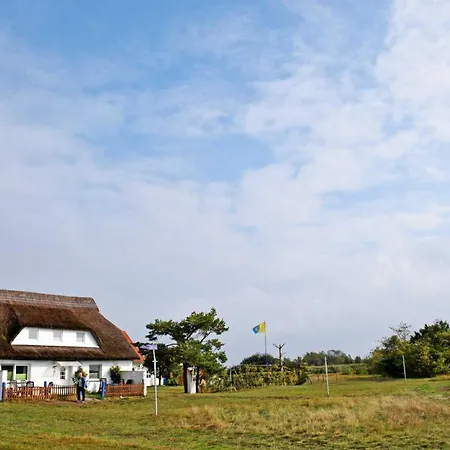 Ferienzimmer Unterm Reetdach In Pl Neuendorf (Hiddensee)