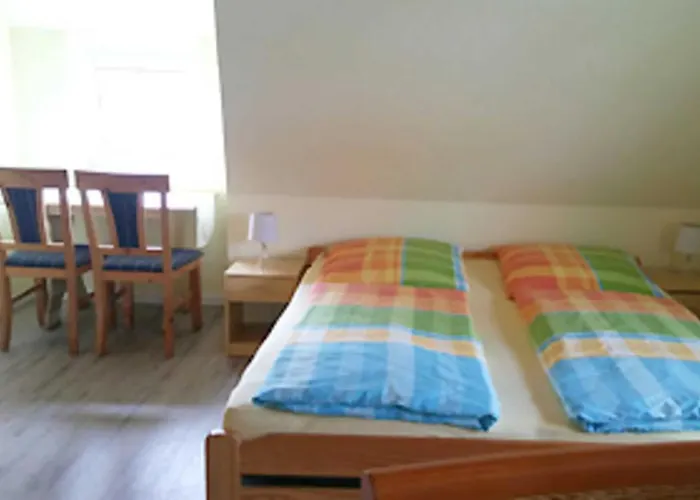 Ferienzimmer Unterm Reetdach In Pl 民宿 诺因多夫