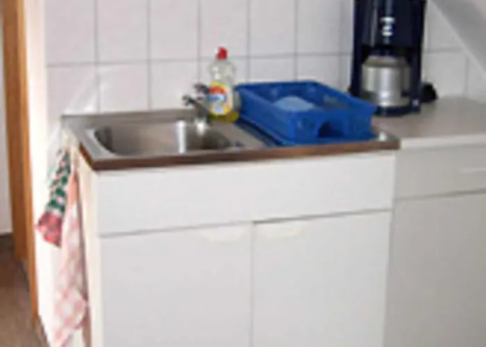 民宿 Ferienzimmer Unterm Reetdach In Pl 诺因多夫